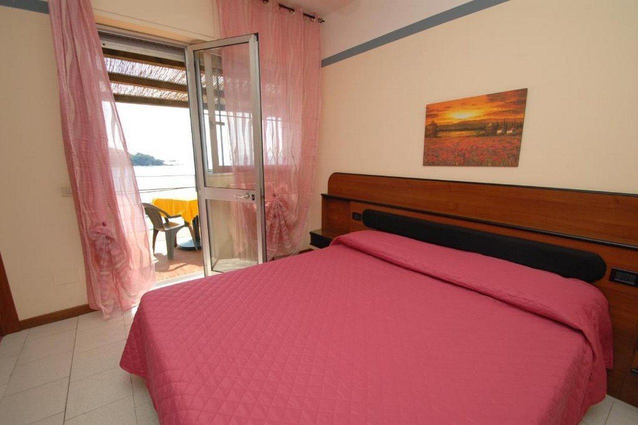 Hotel Baia Del Sorriso Castiglioncello Exterior foto